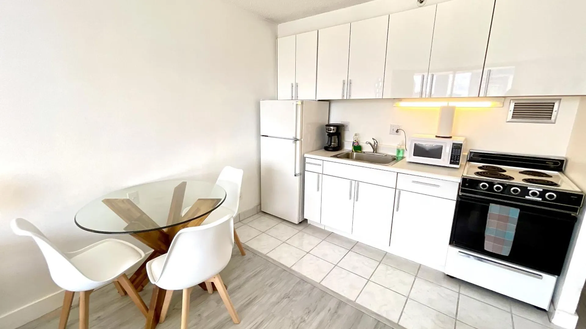Marine Surf 20Fl Free Parking Renovated - Cal King Aparthotel Honolulu